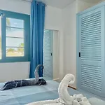 Lovely Near The With Pool & Wifi Lejlighed